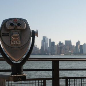 exploring the universe with binoculars